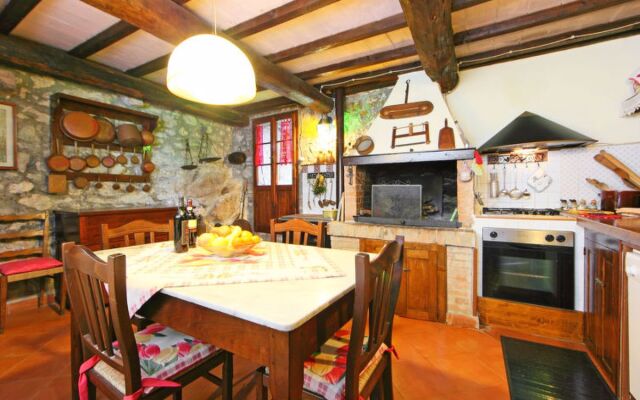 House Il Casale Monticiano