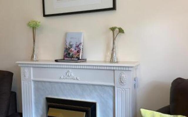 Tytler Gardens Apartment