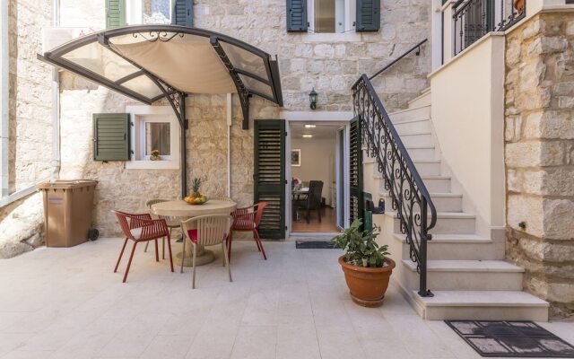 Apartments And Rooms Villa Erede