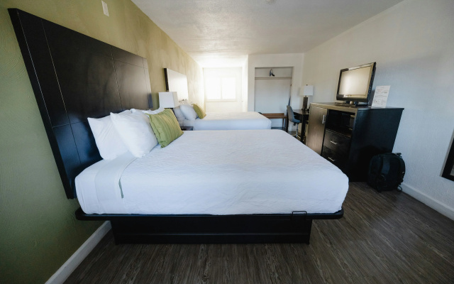 Old Town Western Inn & Suites