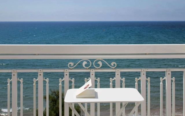 Grand Hotel Des Sablettes Plage, Curio Collection By Hilton