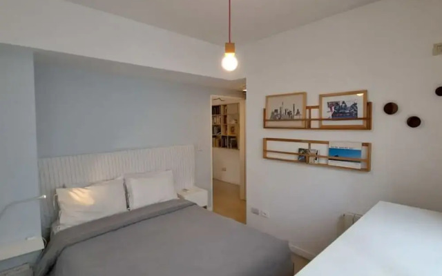 Bollini Terrace 2BR With Balcony in Recoleta