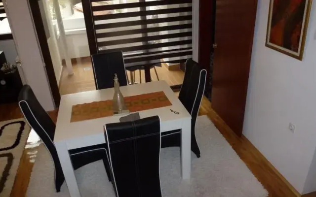 Apartment Aminta Delux