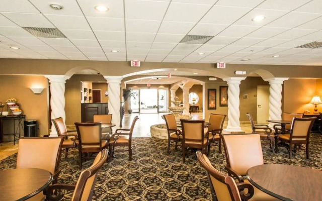 Comfort Inn & Suites
