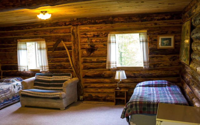 Midnight Sun Log Cabins