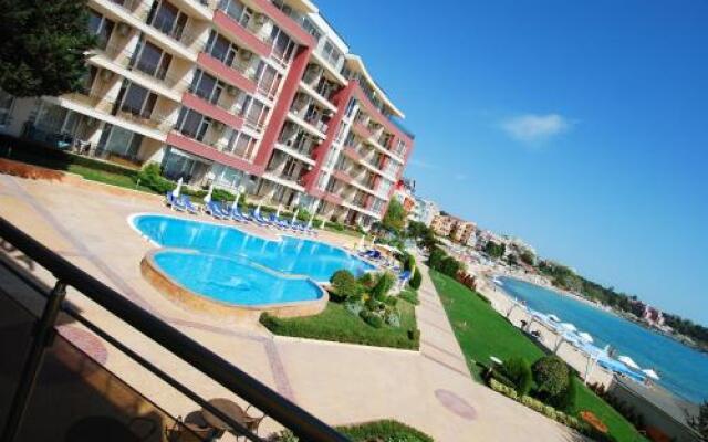 Aurelia Beach Complex