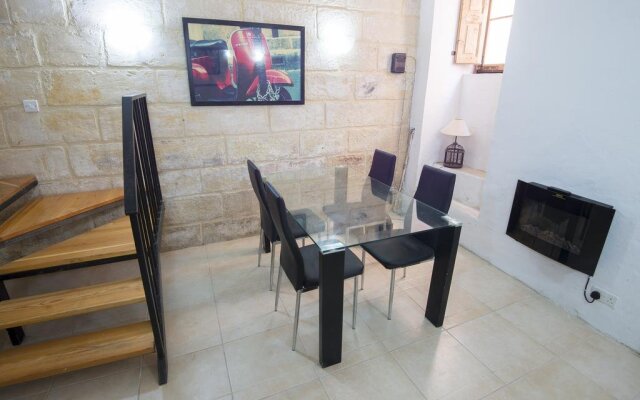 Valletta Republic St House