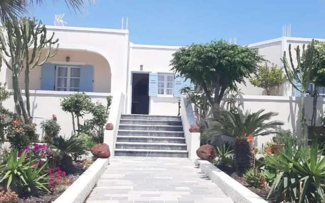 Villa Nikos Karamolegos