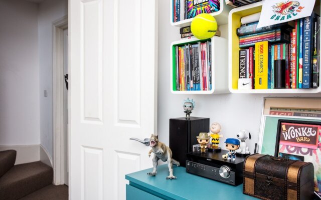 Wonderful 4 Bedroom Home In Kensal Rise