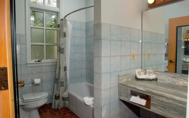 La Tourelle Inn & Spa