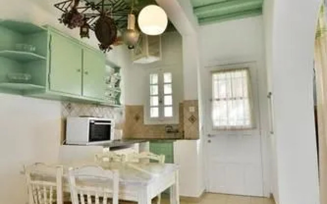 Golden Beach Studios & Suites