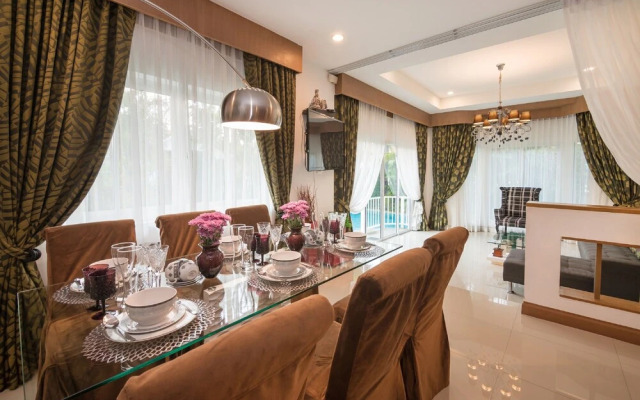 Luxury Villa With Private Swimmong Pool