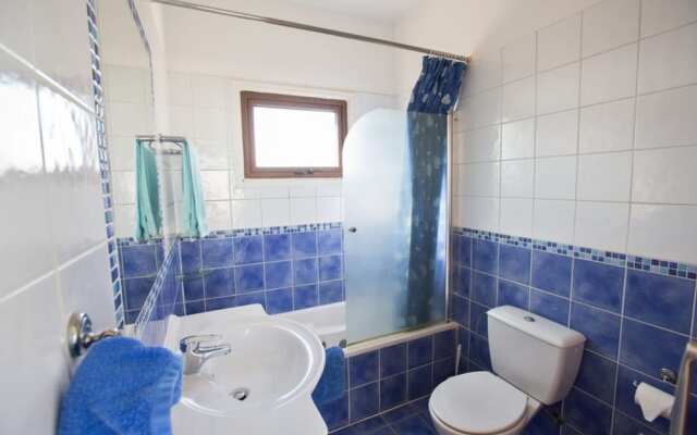 Private Villa in Pernera 1233