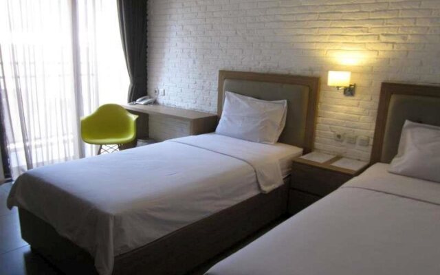 Maxley Hotel