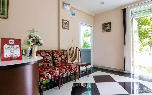 Nida Rooms Railroad 11 Hotel at T-Residence