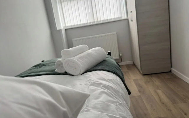 4 Bed Apartment in Warwick