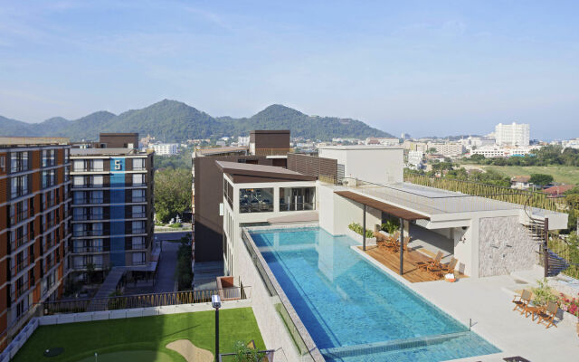 Balcony Courtyard Si Racha Hotel & Serviced Apartments