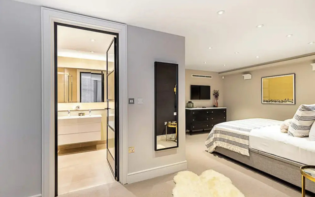 Pepys House: A Modern Touch of History
