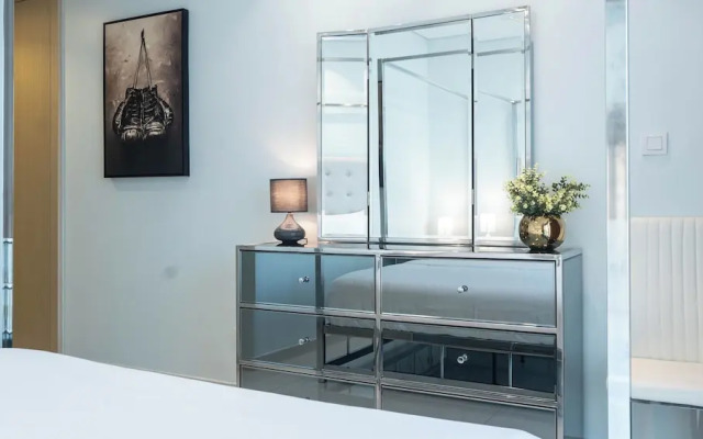 Rooftop pool-2BR Apartment Near Downtown