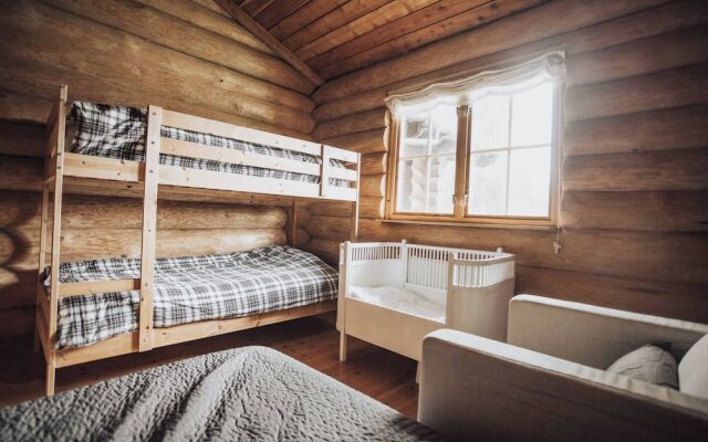 Fjordhygge, Cozy Log Retreat Near Sea & Forest - Sauna & Outdoor Living