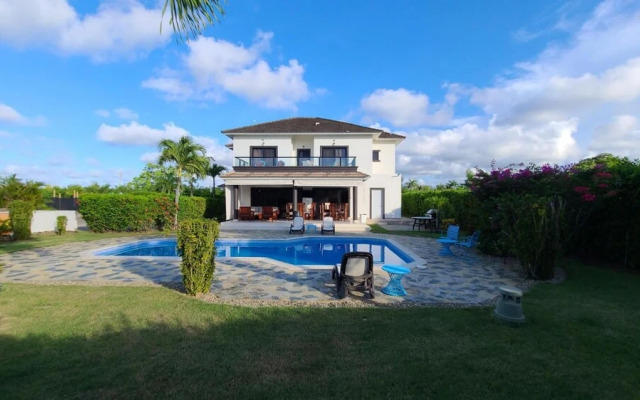 Spacious Private 7 Bedroom - Bachelor s Welcome