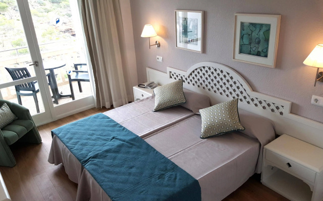 Hotel Pinos Playa