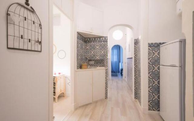 Trendy Alcantara Apartment