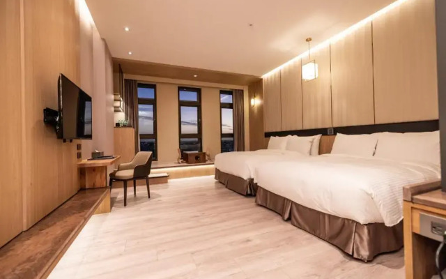 Euphoria Hotel