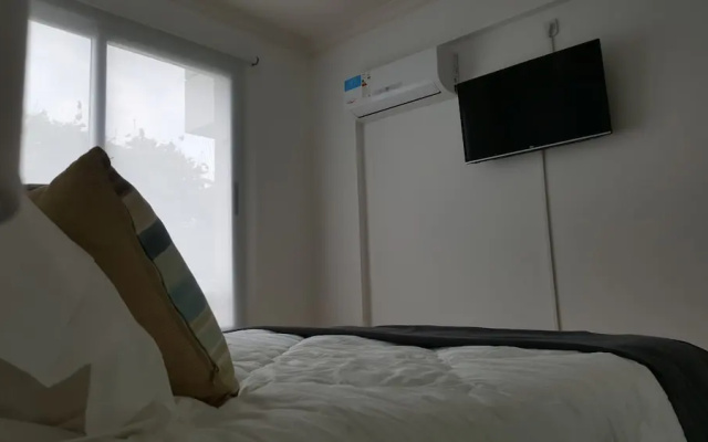 Reyes Apartment