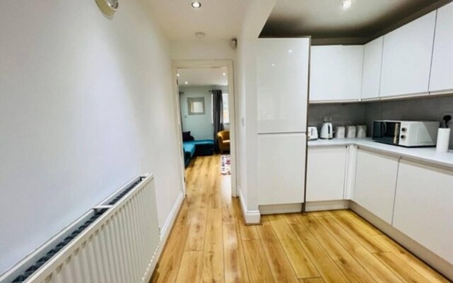 Overbury Lodge, Birmingham With Free Parking