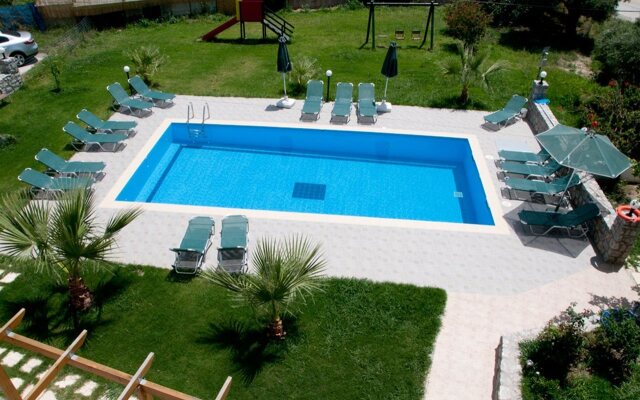 Manolis Apartments