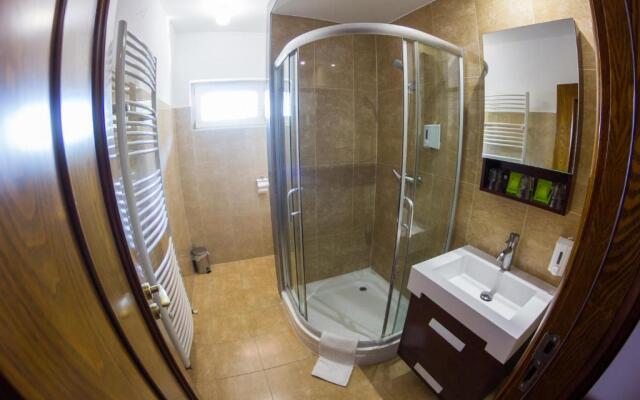 M1 Szekér Csárda Hotel és Étterem