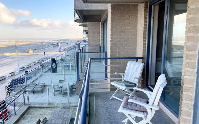 Apartment in Nieuwpoort Near the Beach