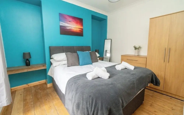Spacious & Comfortable 2-bedroom Home