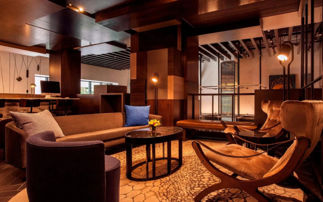 Hotel EMC2, Autograph Collection