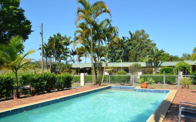 Beerwah Glasshouse Mountains Motel