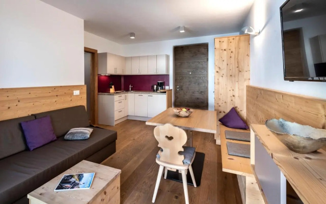 Apartment 39012