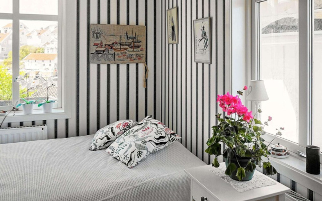 6 Person Holiday Home in Gullholmen