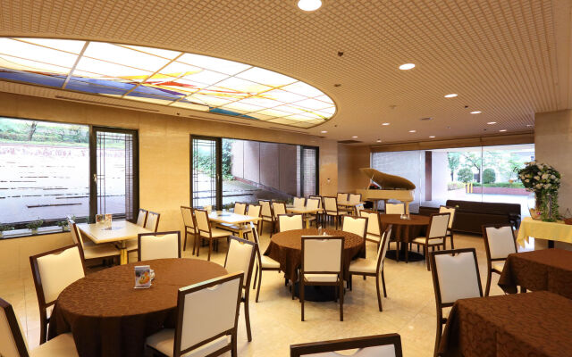 Hotel Hiroshima Garden Palace
