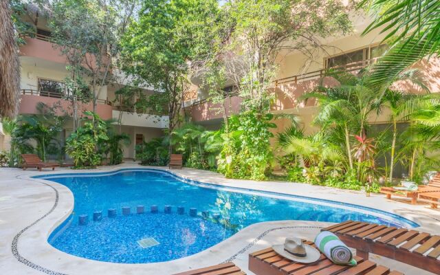 Secret Garden Oasis 3BR Penthouse