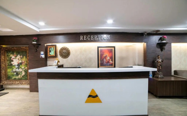 Highway Grand Residency