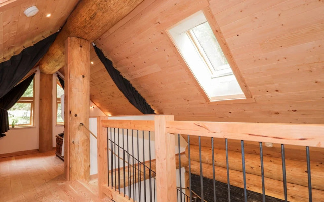 Pine Marten Lodge