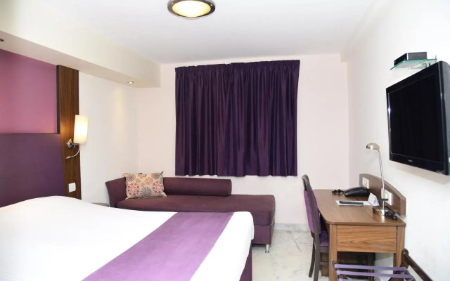 Caspia Hotel New Delhi Shalimar Bagh