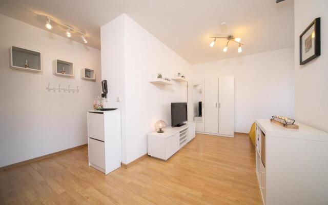 Studio Shiny - Zentral mit Balkon - Messe - Küche