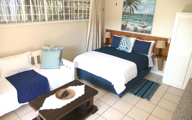 Ansteys Beach Self Catering Apartments