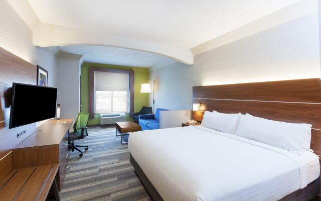 Holiday Inn Express & Suites Houston - Memorial Park Area, an IHG Hotel