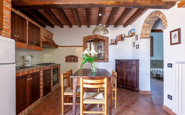 Nice Apartment With Swimming Pool