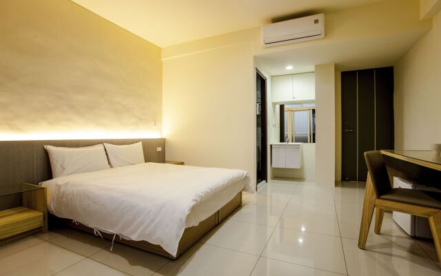 Traveler No.3 - Fengjia