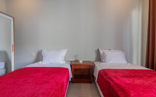 Roses Bali Homestay – Guest Rooms – Denpasar