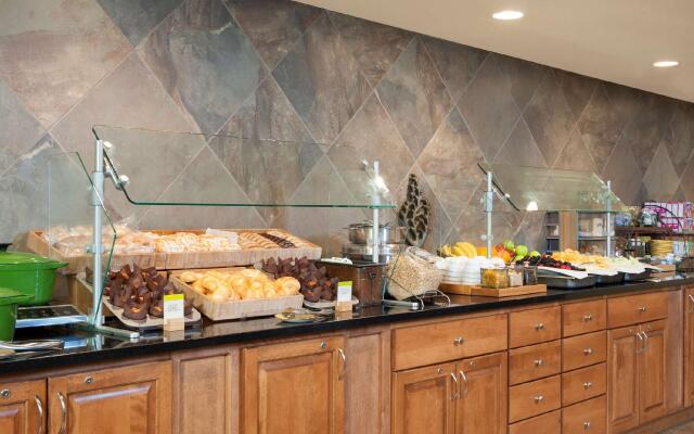 DoubleTree by Hilton Holland